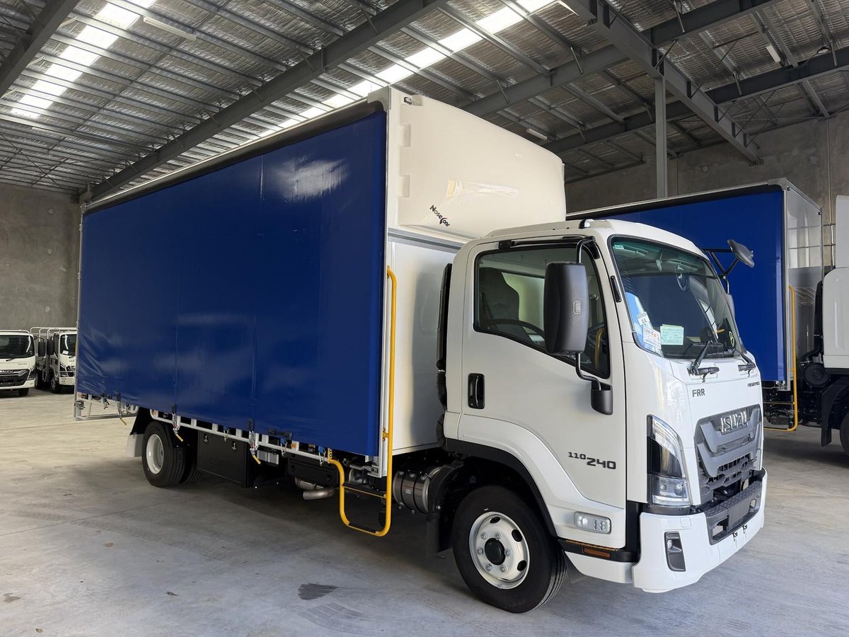 2026 Isuzu F Series FRR 110-240 AM D50 Freightpack image 3