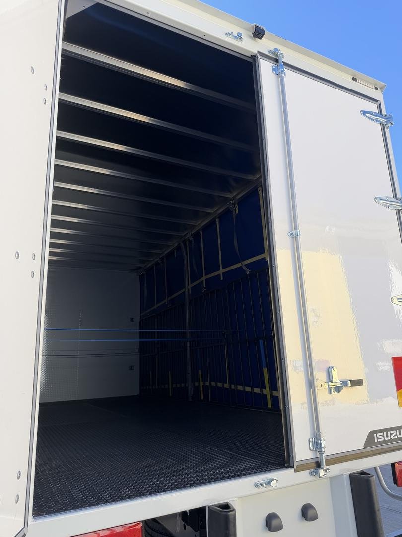 2026 Isuzu F Series FRR 110-240 AM D50 Freightpack image 12