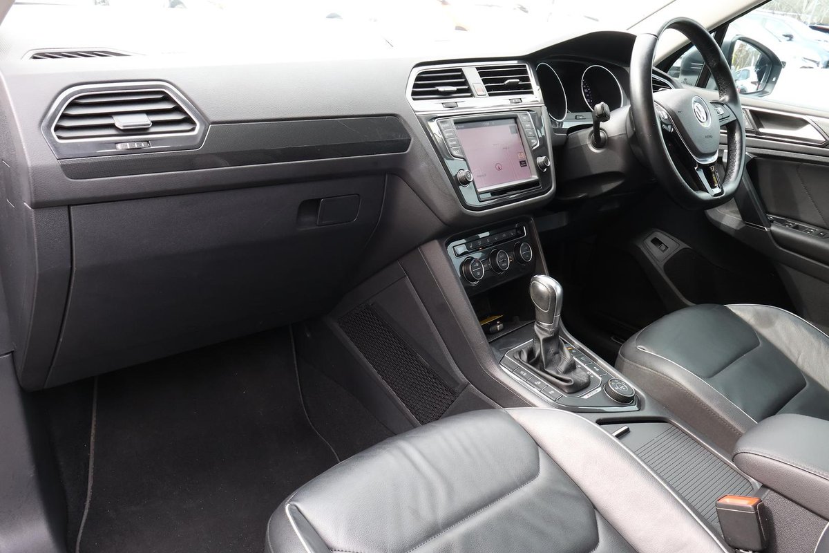 2017 Volkswagen Tiguan 140TDI Highline 5N MY17 Four Wheel Drive image 25