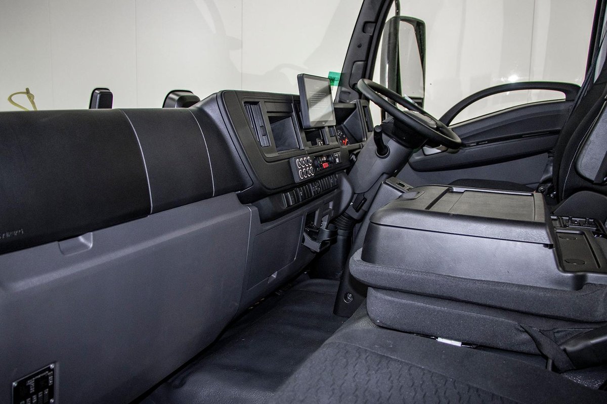 2026 Isuzu F Series FYJ 320-355 AT R67 image 7