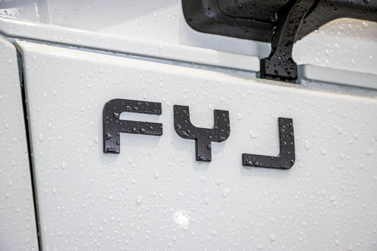 2026 Isuzu F Series FYJ 320-355 AT R67 image 18