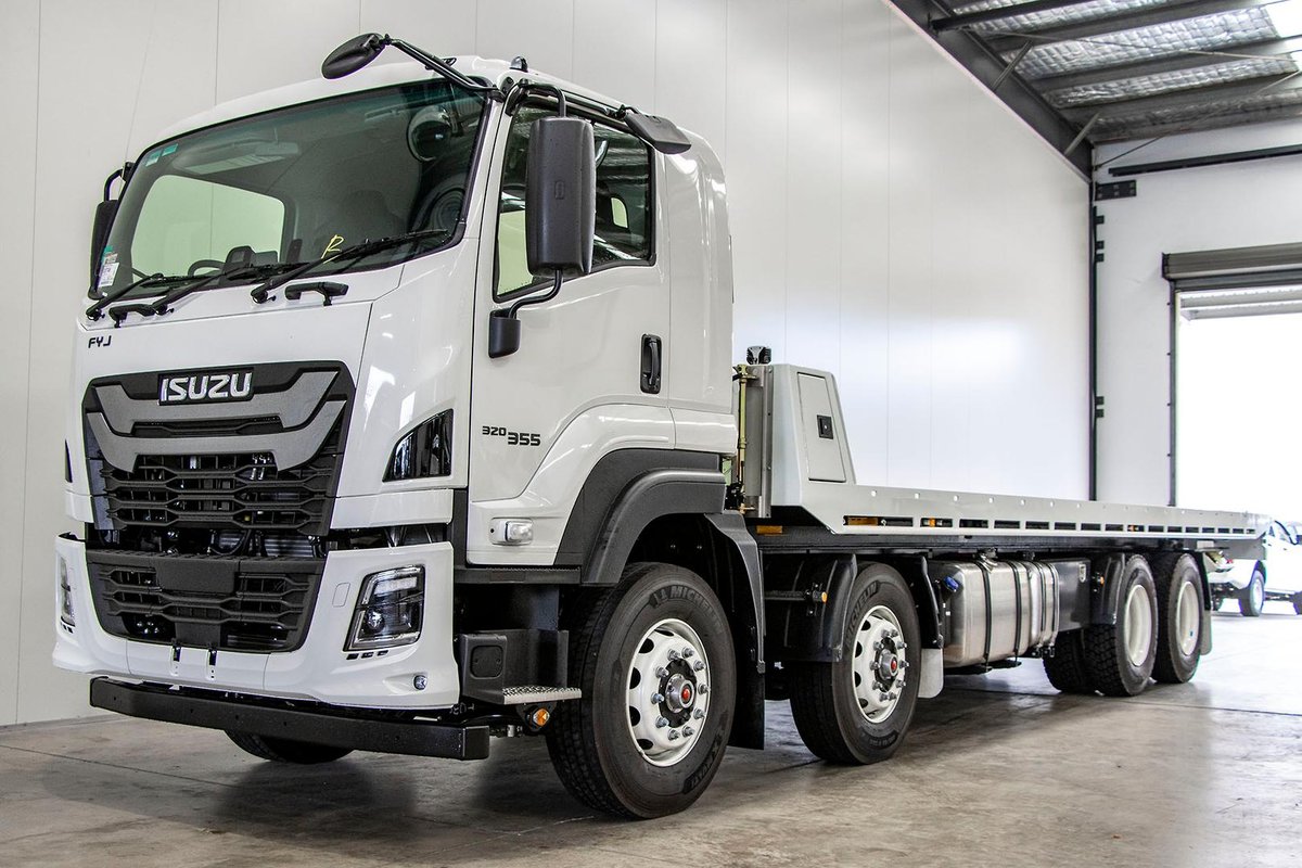 2026 Isuzu F Series FYJ 320-355 AT R67