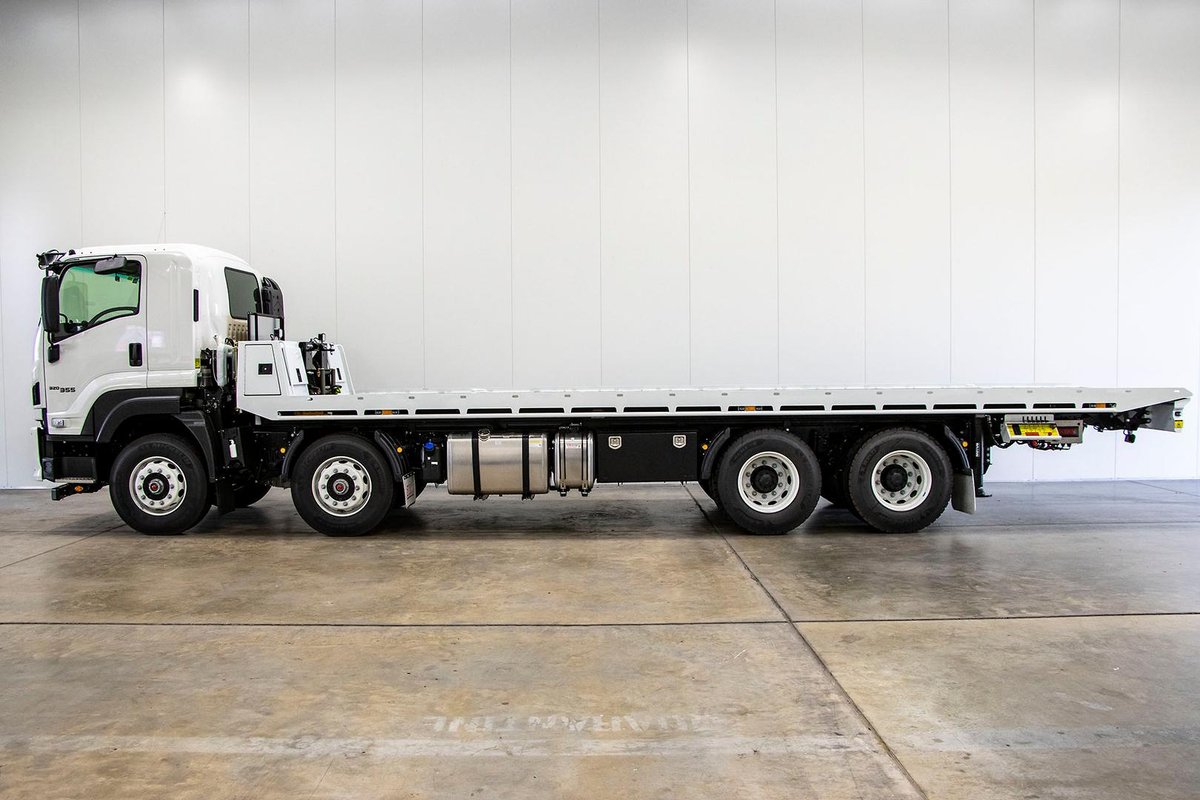 2026 Isuzu F Series FYJ 320-355 AT R67 image 3