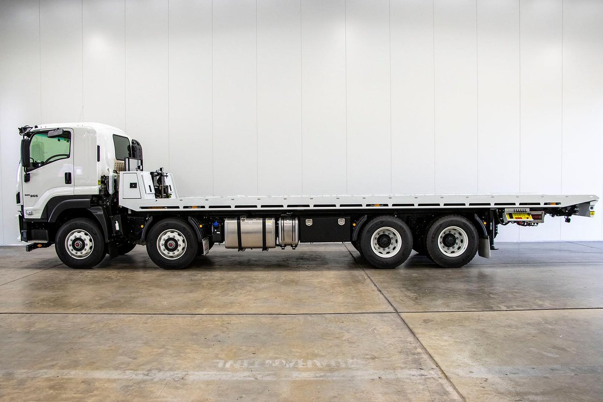 2026 Isuzu F Series FYJ 320-355 AT R67 image 3