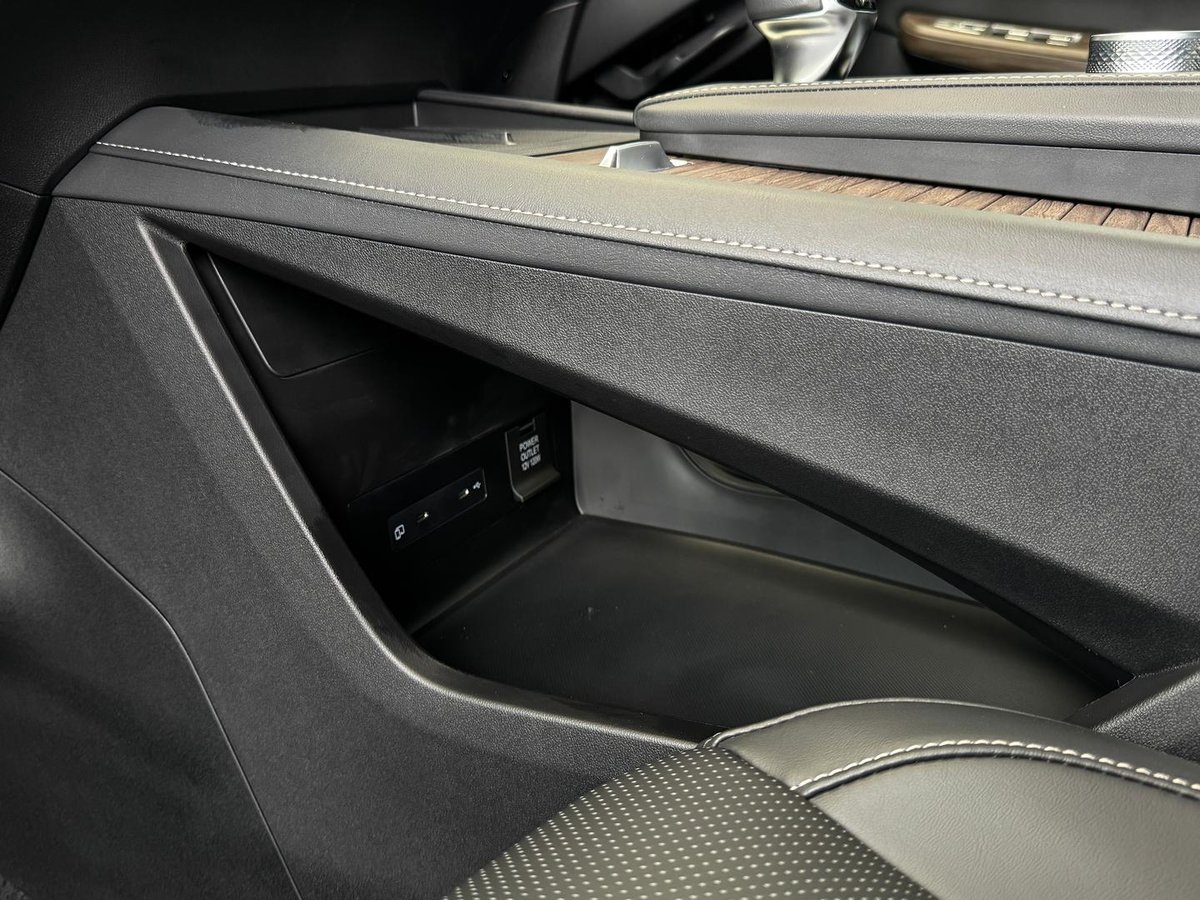 2025 MG QS Essence IS31 MY25 AWD image 40