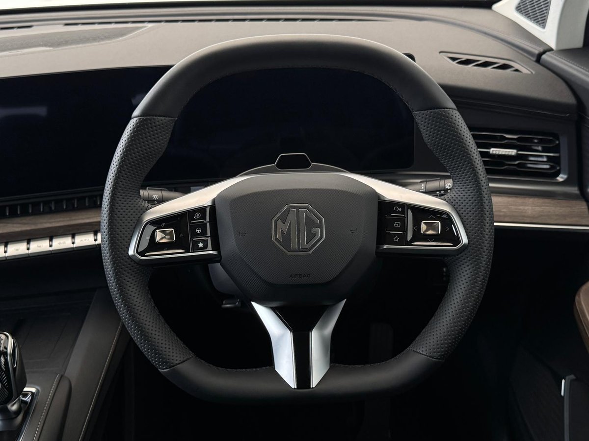 2025 MG QS Essence IS31 MY25 AWD image 37