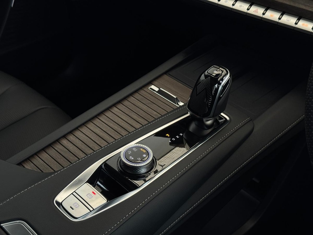 2025 MG QS Essence IS31 MY25 AWD image 35