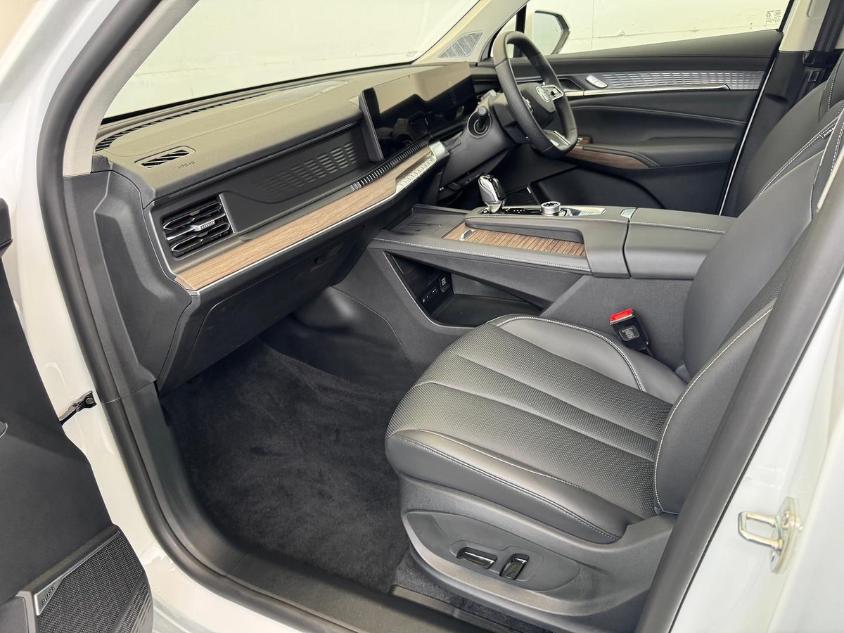 2025 MG QS Essence IS31 MY25 AWD image 27
