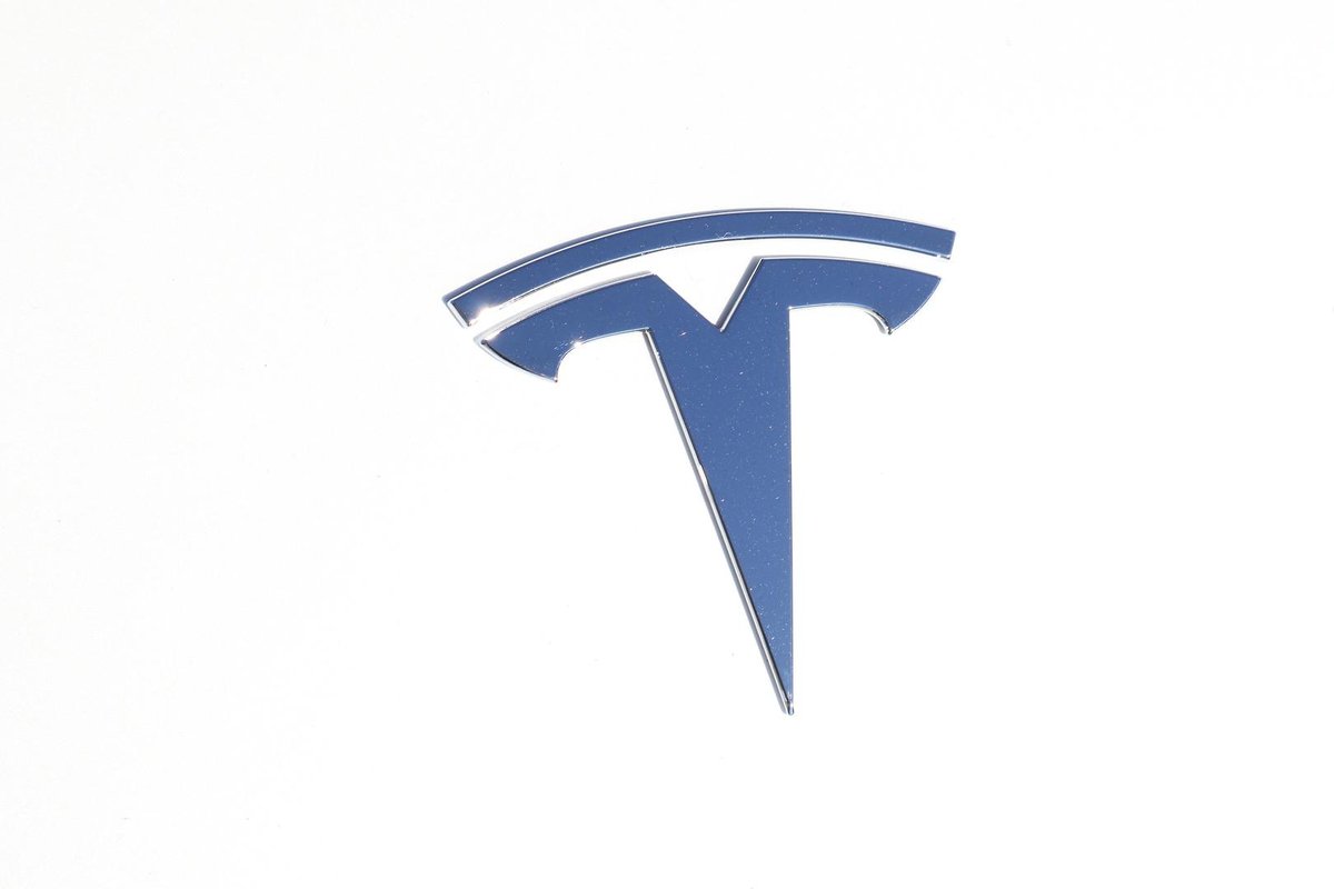 2022 Tesla Model 3 Rear-Wheel Drive image 34