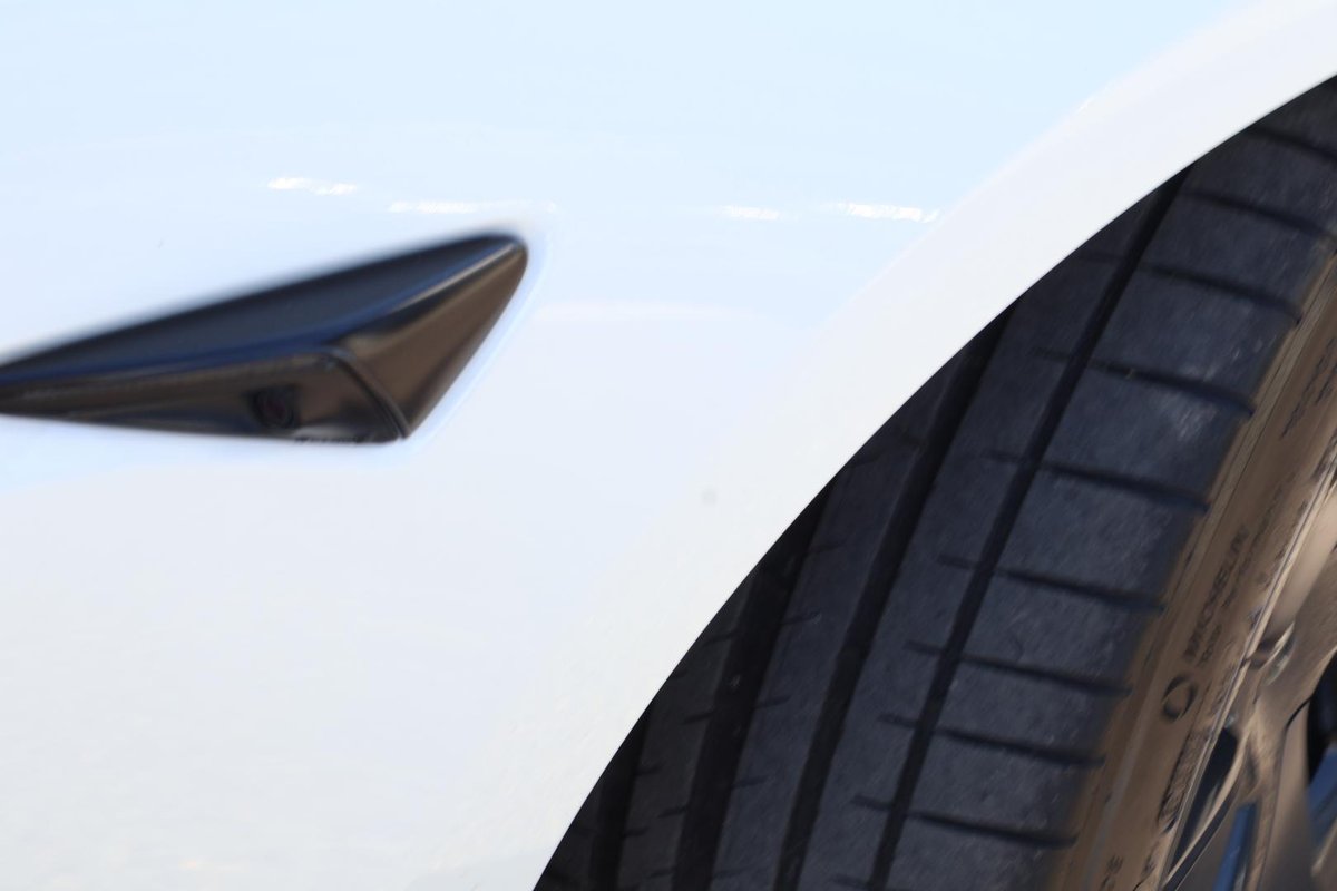 2022 Tesla Model 3 Rear-Wheel Drive image 32