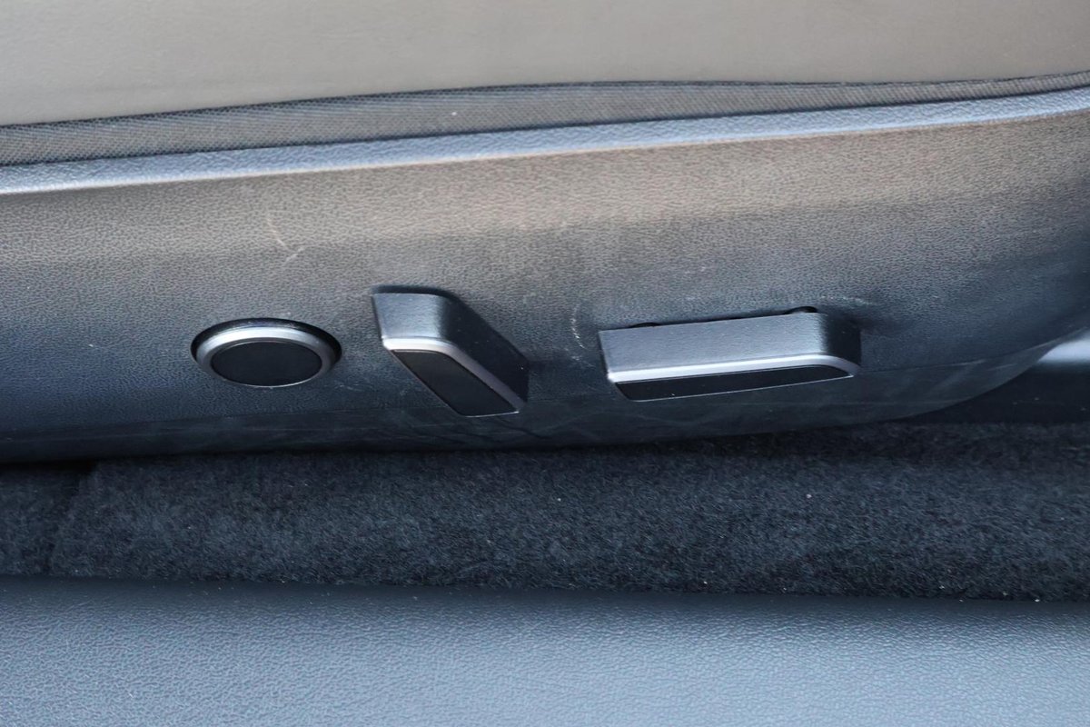 2022 Tesla Model 3 Rear-Wheel Drive image 22