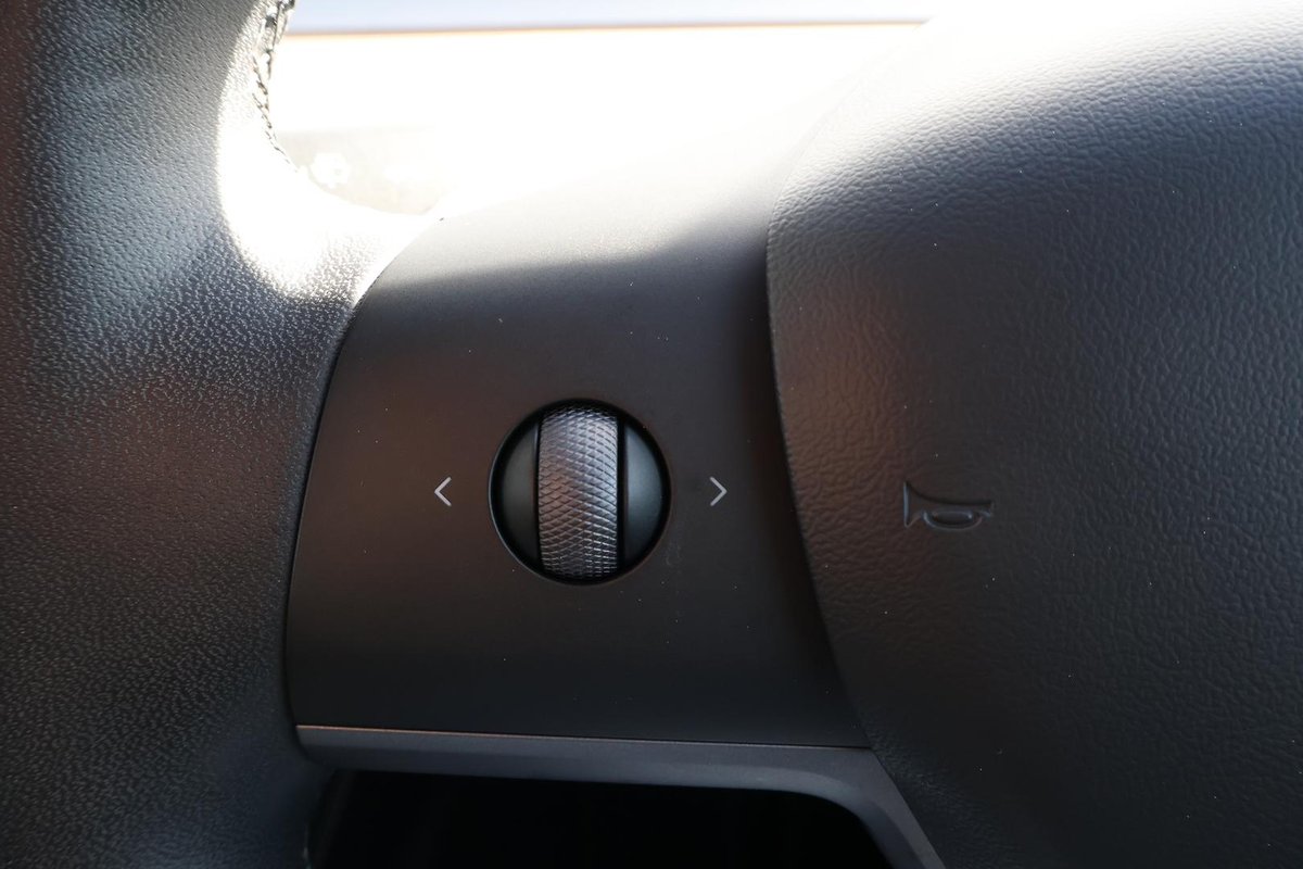 2023 Tesla Model 3 Rear-Wheel Drive image 11