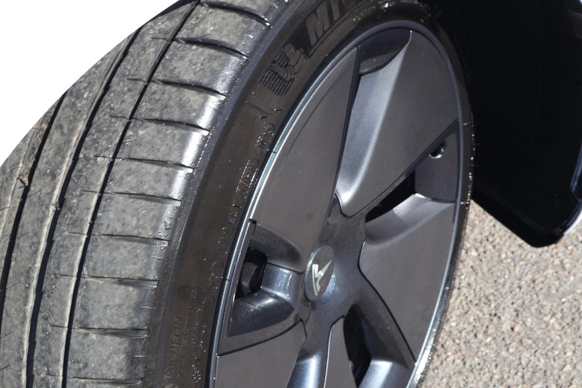 2023 Tesla Model 3 Rear-Wheel Drive image 31