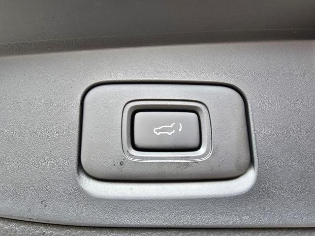 2026 Isuzu MU-X X-TERRAIN MY25.5 4X4 Dual Range image 20