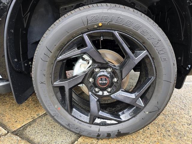 2026 Isuzu MU-X X-TERRAIN MY25.5 4X4 Dual Range image 10