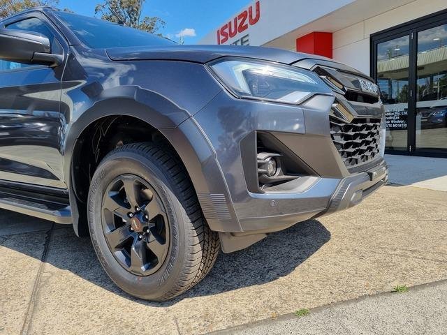 2026 Isuzu D-MAX X-TERRAIN MY25.5 4X4 Dual Range image 9
