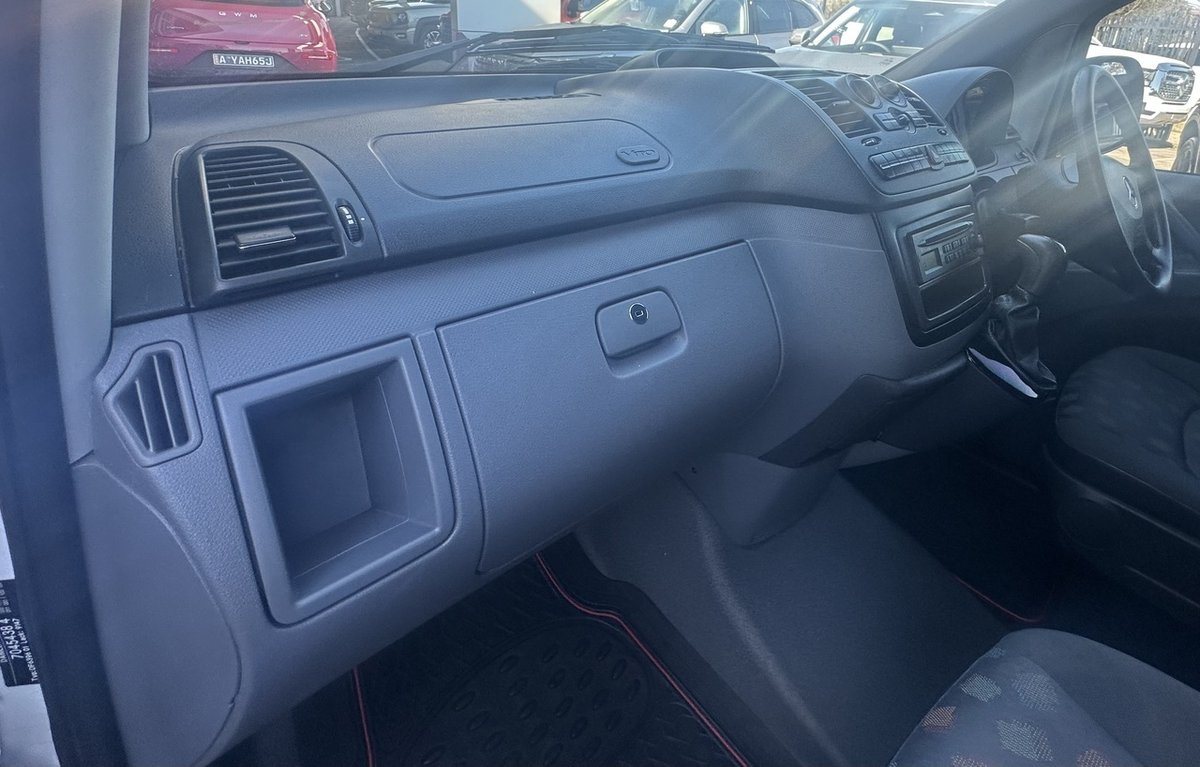 2004 Mercedes-Benz Vito 115CDI 639 image 13