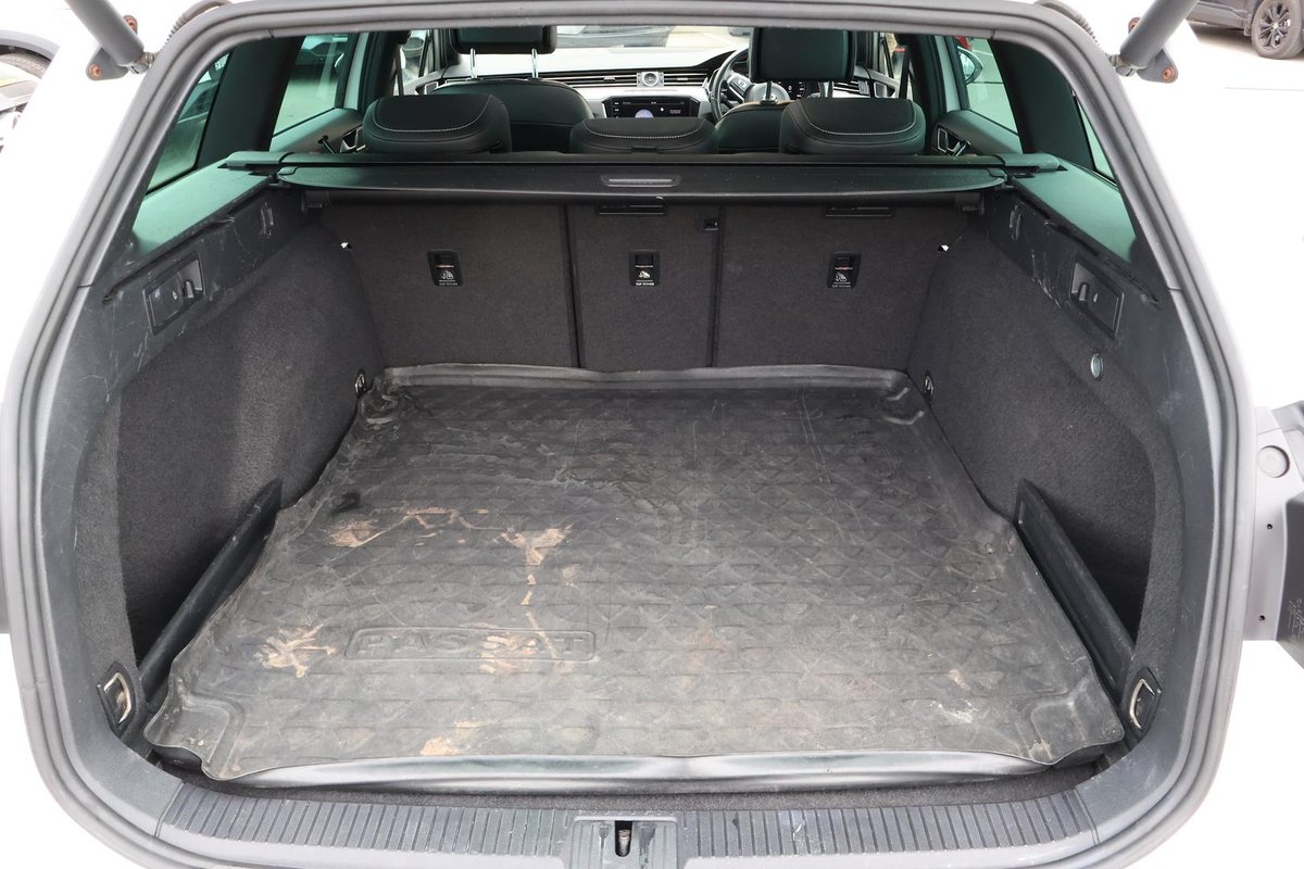 2019 Volkswagen Passat 206TSI R-Line B8 MY19 Four Wheel Drive image 30
