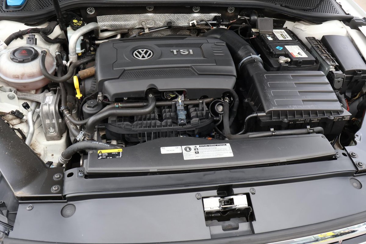 2019 Volkswagen Passat 206TSI R-Line B8 MY19 Four Wheel Drive image 32