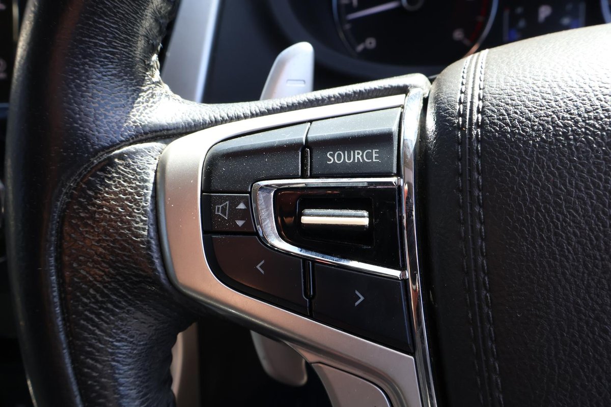 2016 Mitsubishi Pajero Sport GLS QE MY17 4X4 Dual Range image 10