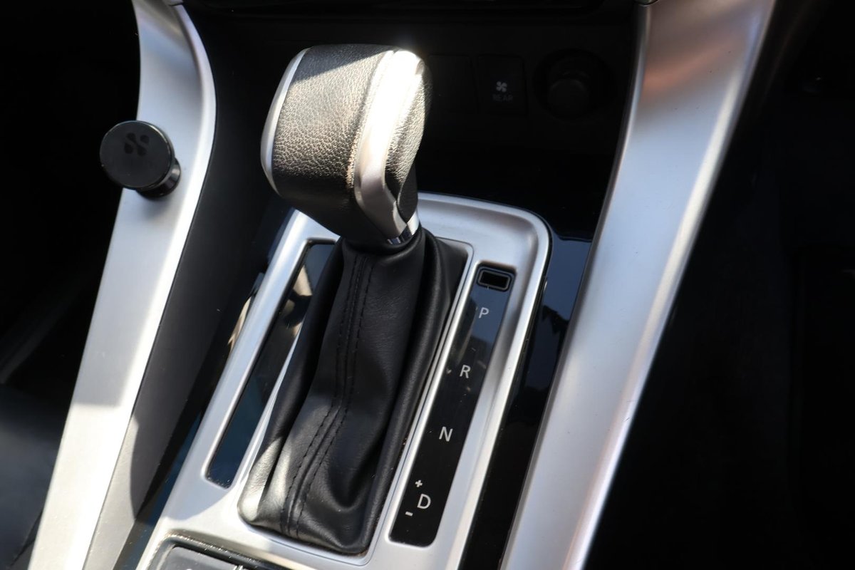 2016 Mitsubishi Pajero Sport GLS QE MY17 4X4 Dual Range image 21