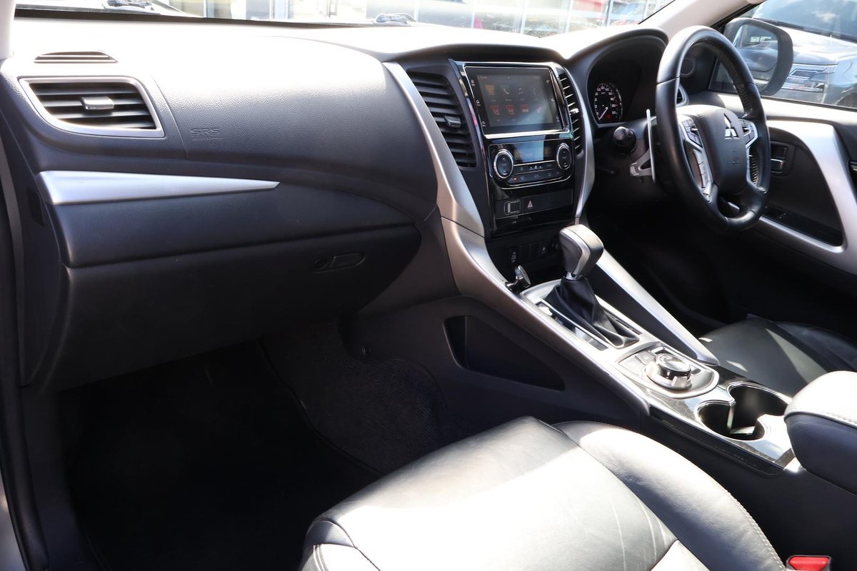 2016 Mitsubishi Pajero Sport GLS QE MY17 4X4 Dual Range image 26