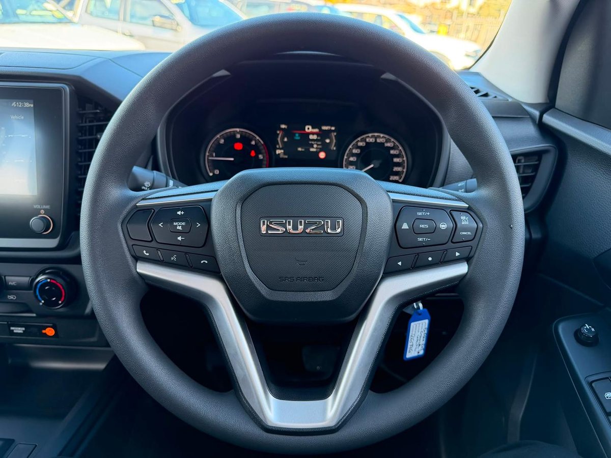 2026 Isuzu D-MAX SX High Ride MY25.5 4x2 image 13