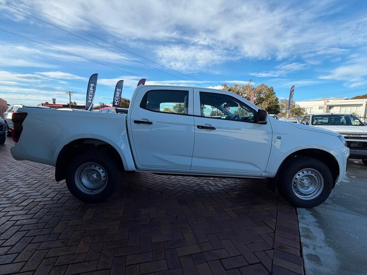 2026 Isuzu D-MAX SX High Ride MY25.5 4x2 image 10