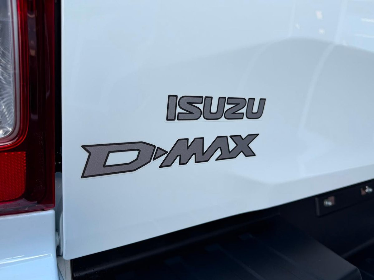 2026 Isuzu D-MAX SX High Ride MY25.5 4x2 image 7
