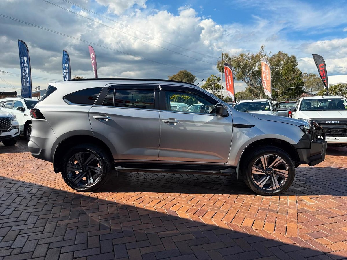 2026 Isuzu MU-X LS-T MY25.5 4X4 Dual Range image 10
