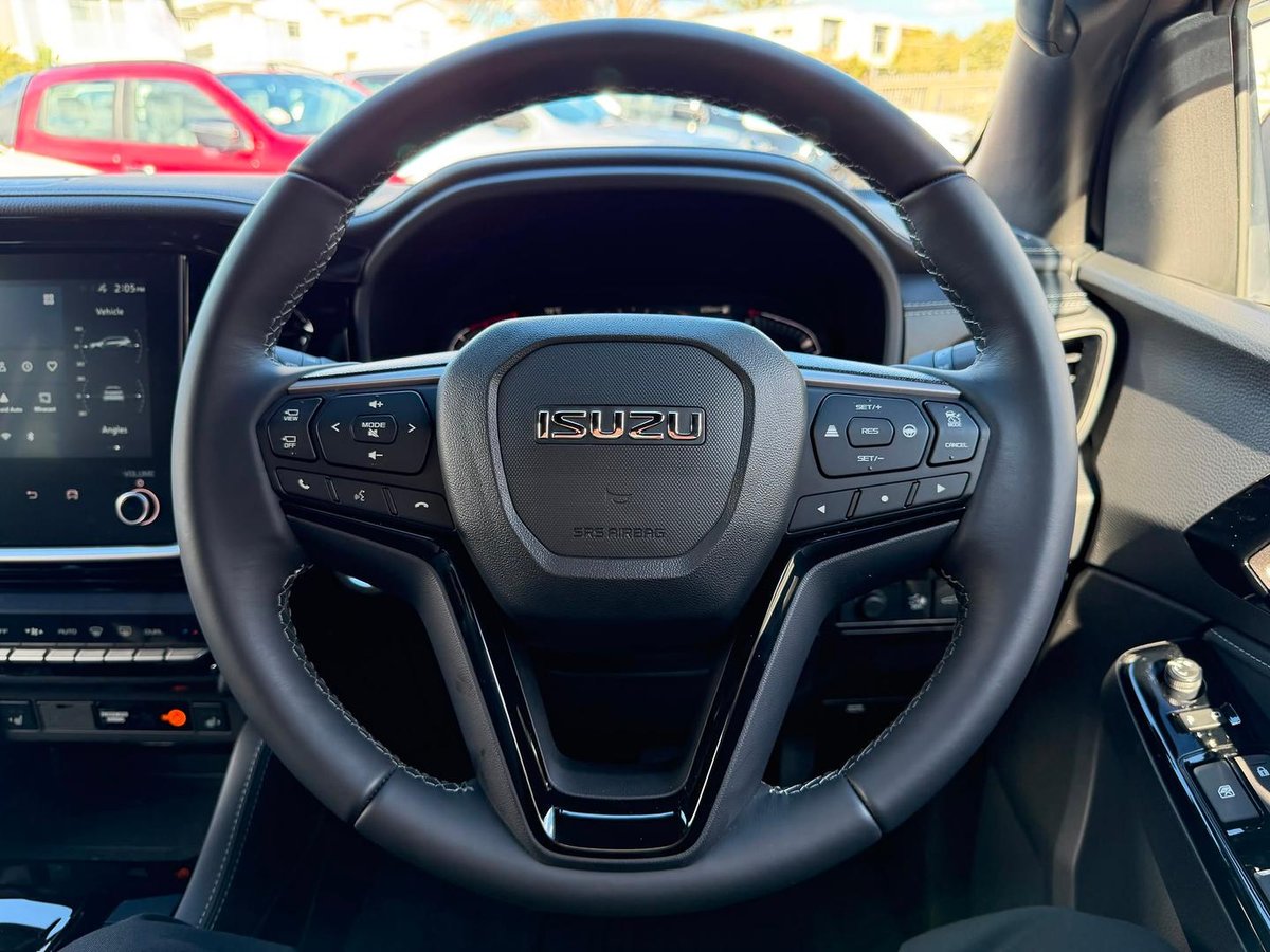 2026 Isuzu MU-X LS-T MY25.5 4X4 Dual Range image 16