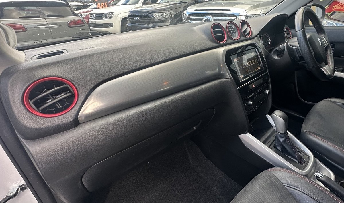 2016 Suzuki Vitara S Turbo LY image 15