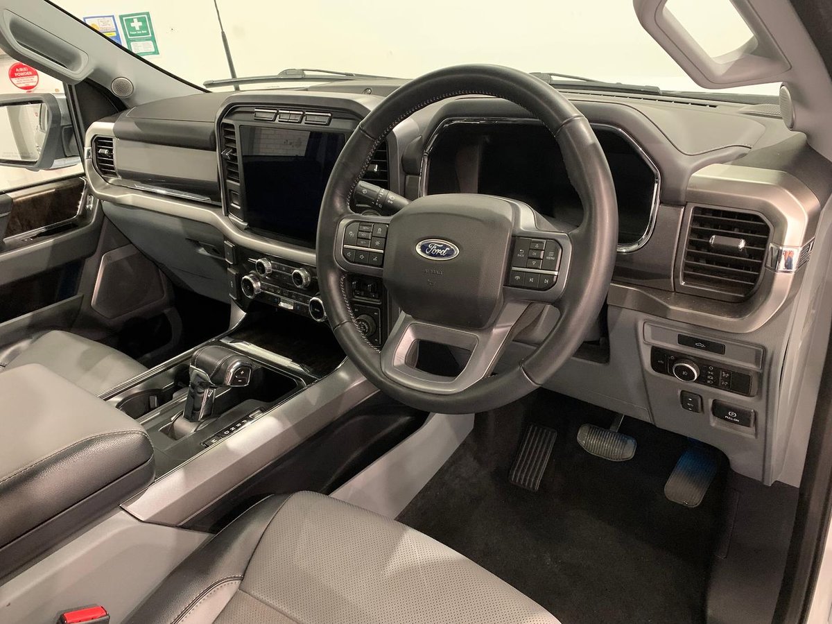 2023 Ford F-150 Lariat MY23 4X4 Dual Range image 9
