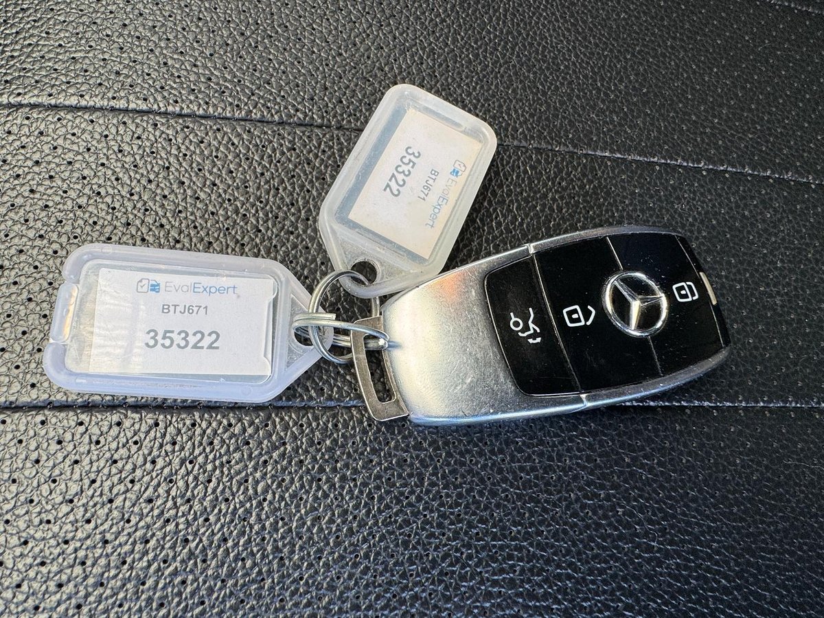 2020 Mercedes-Benz E-Class E200 W213 image 25