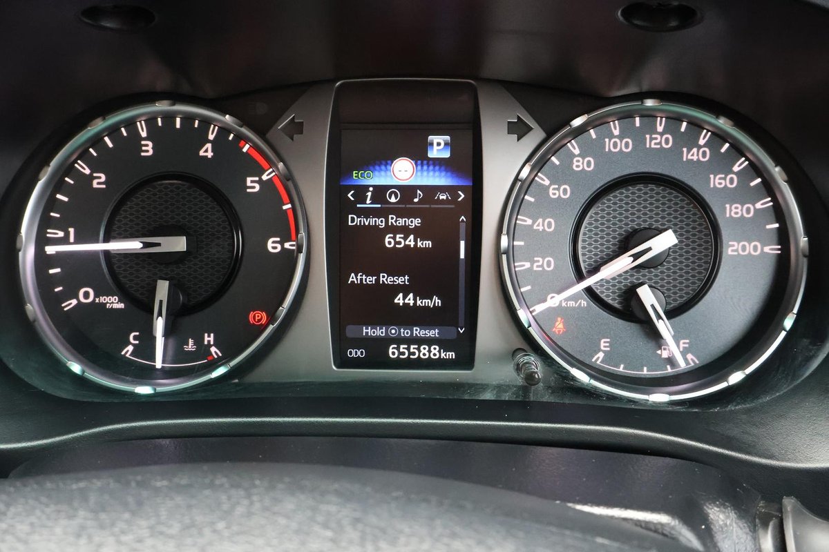 2023 Toyota Hilux SR5 GUN126R 4X4 Dual Range image 12