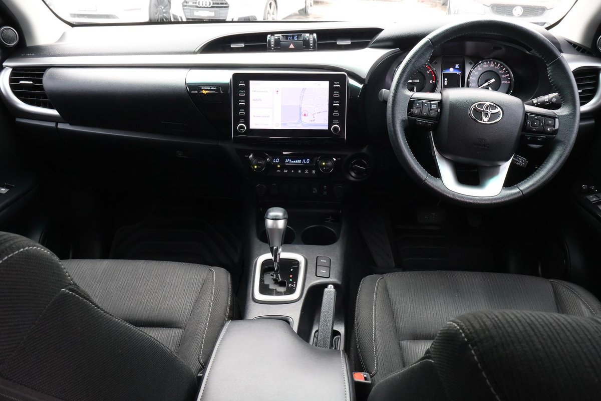 2023 Toyota Hilux SR5 GUN126R 4X4 Dual Range image 8