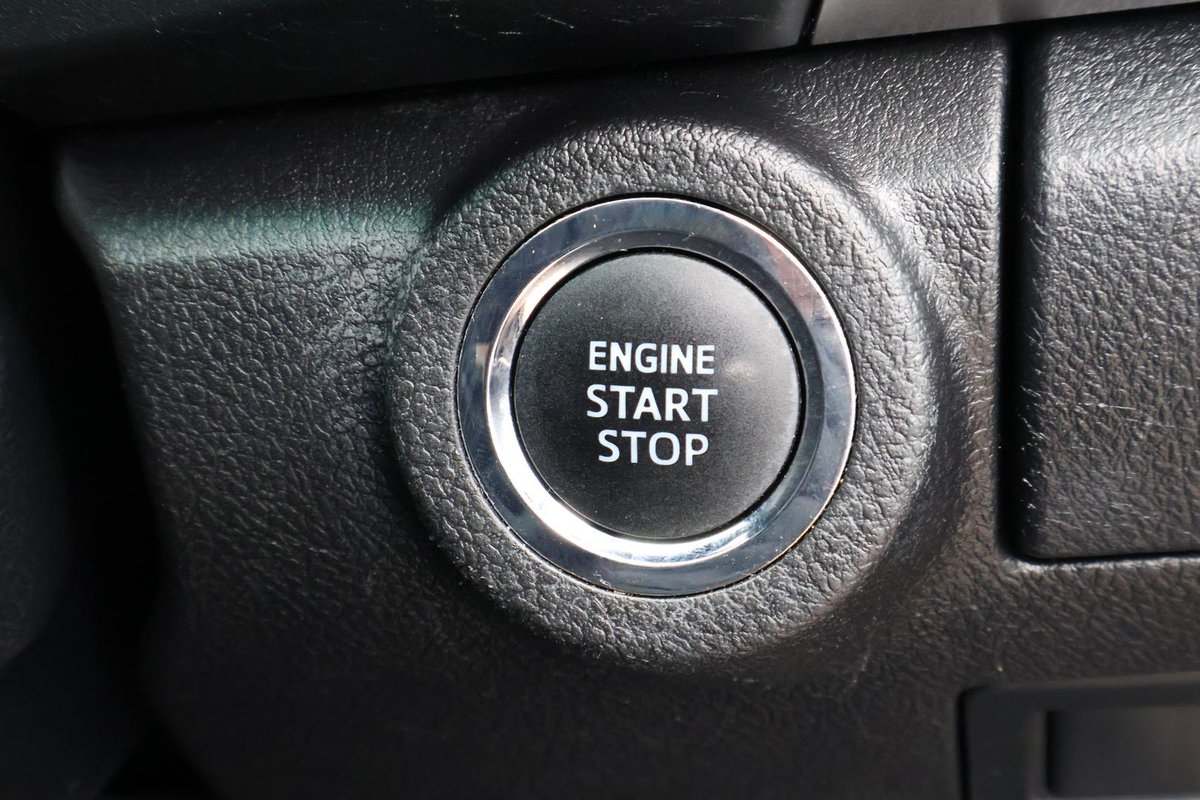 2023 Toyota Hilux SR5 GUN126R 4X4 Dual Range image 16