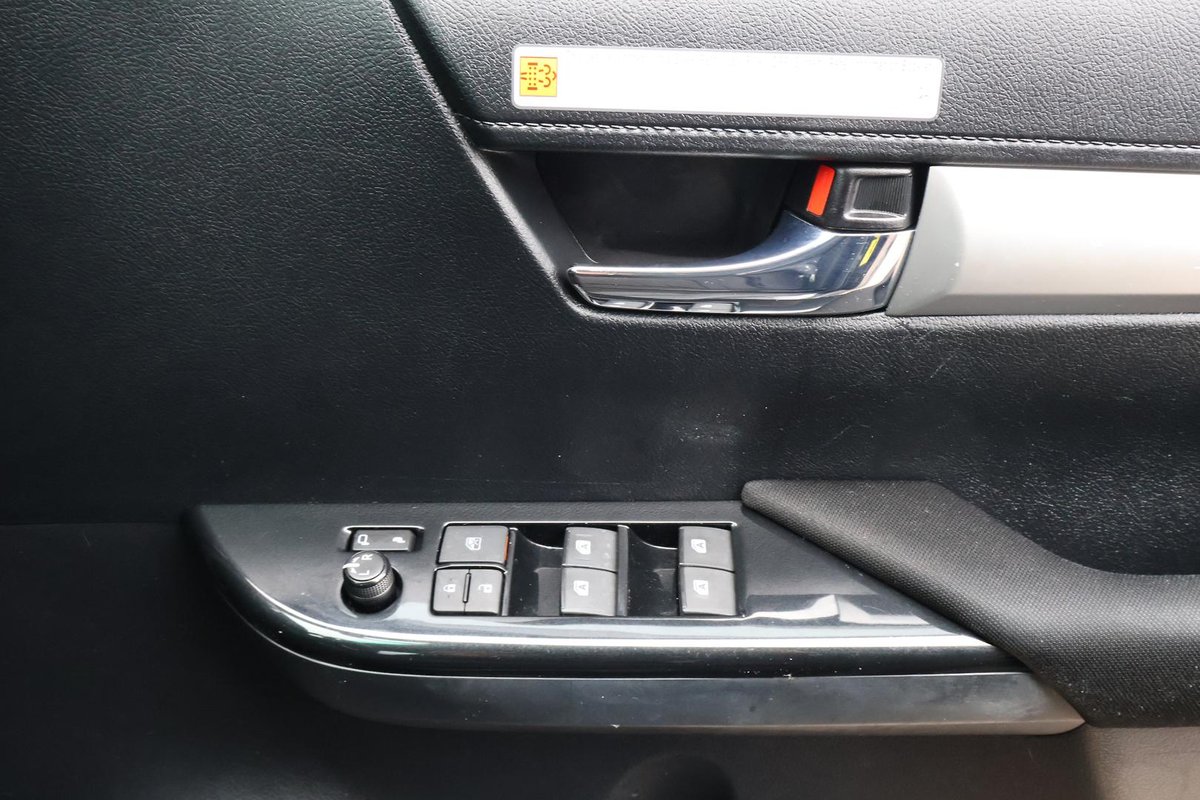 2023 Toyota Hilux SR5 GUN126R 4X4 Dual Range image 22
