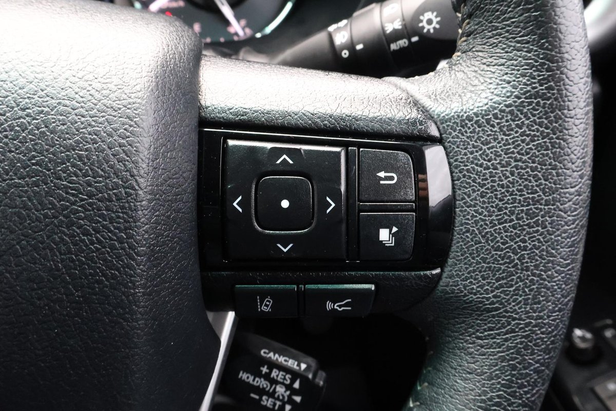 2023 Toyota Hilux SR5 GUN126R 4X4 Dual Range image 11