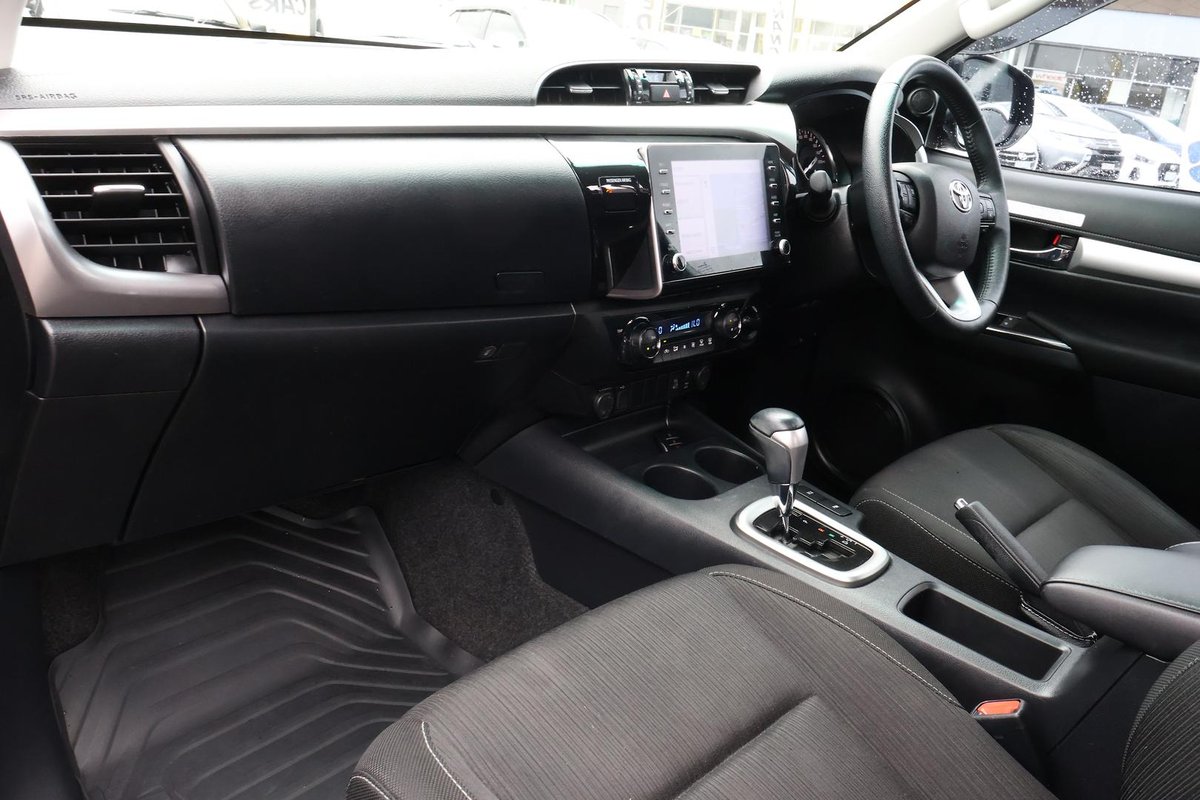 2023 Toyota Hilux SR5 GUN126R 4X4 Dual Range image 25