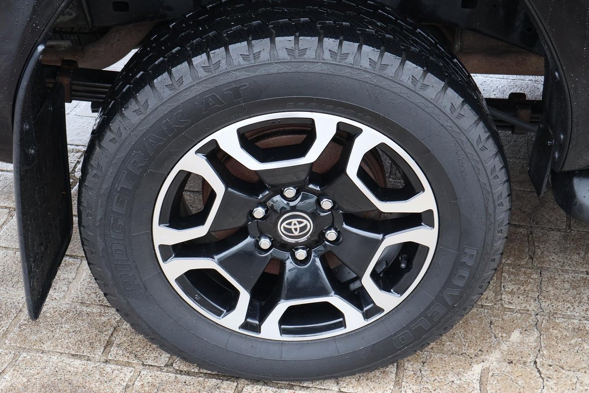 2023 Toyota Hilux SR5 GUN126R 4X4 Dual Range image 28