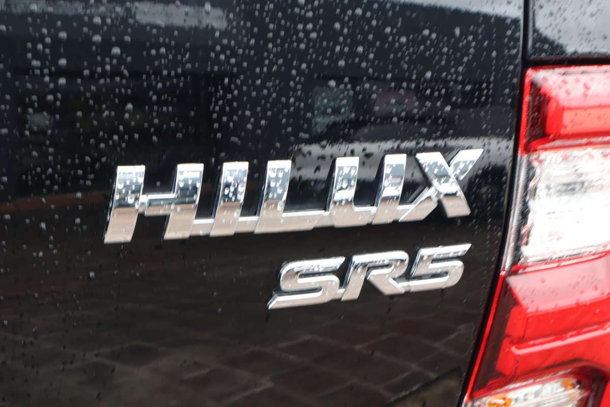 2023 Toyota Hilux SR5 GUN126R 4X4 Dual Range image 32