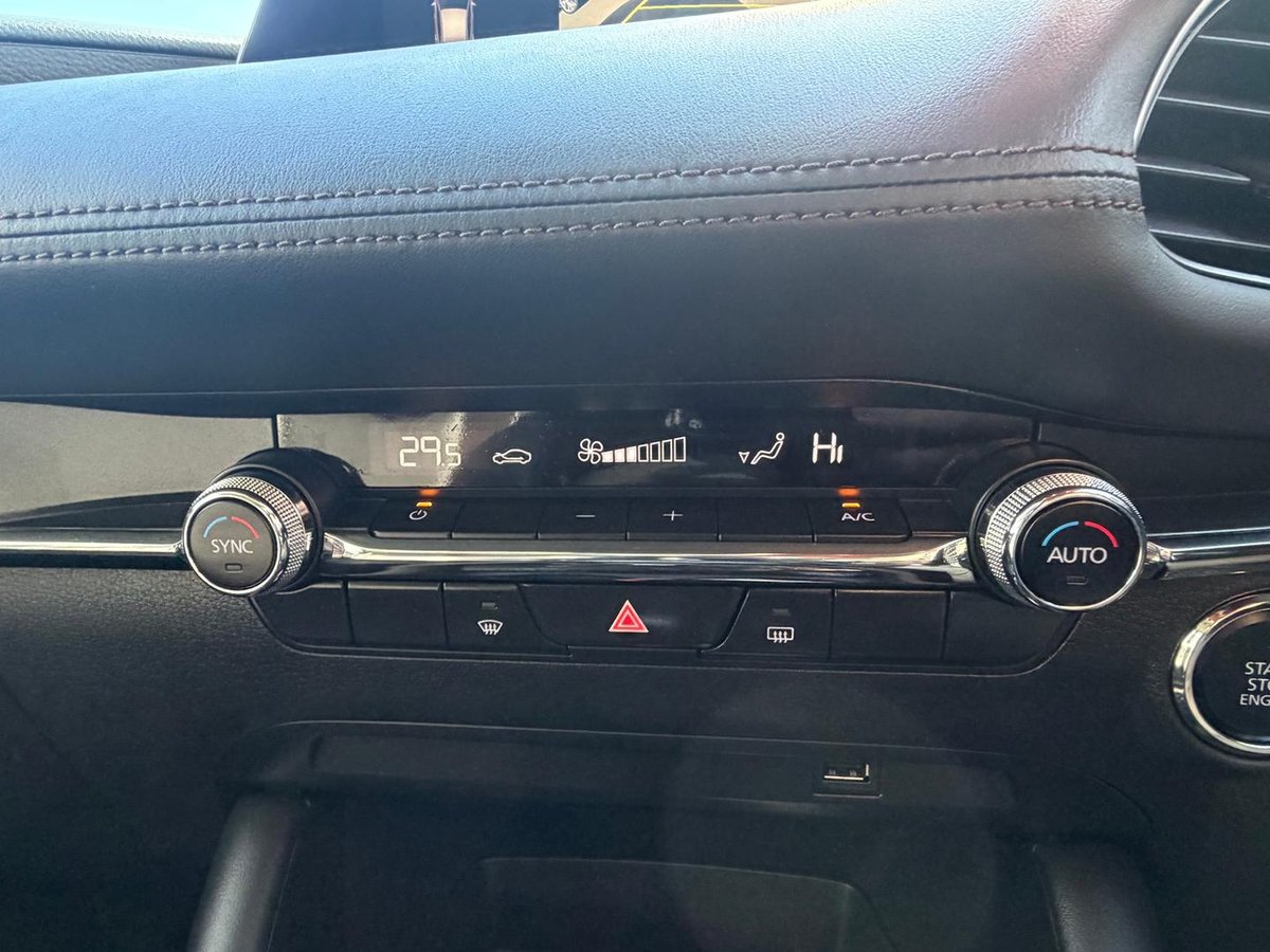 2019 Mazda 3 G20 Touring BP Series image 17