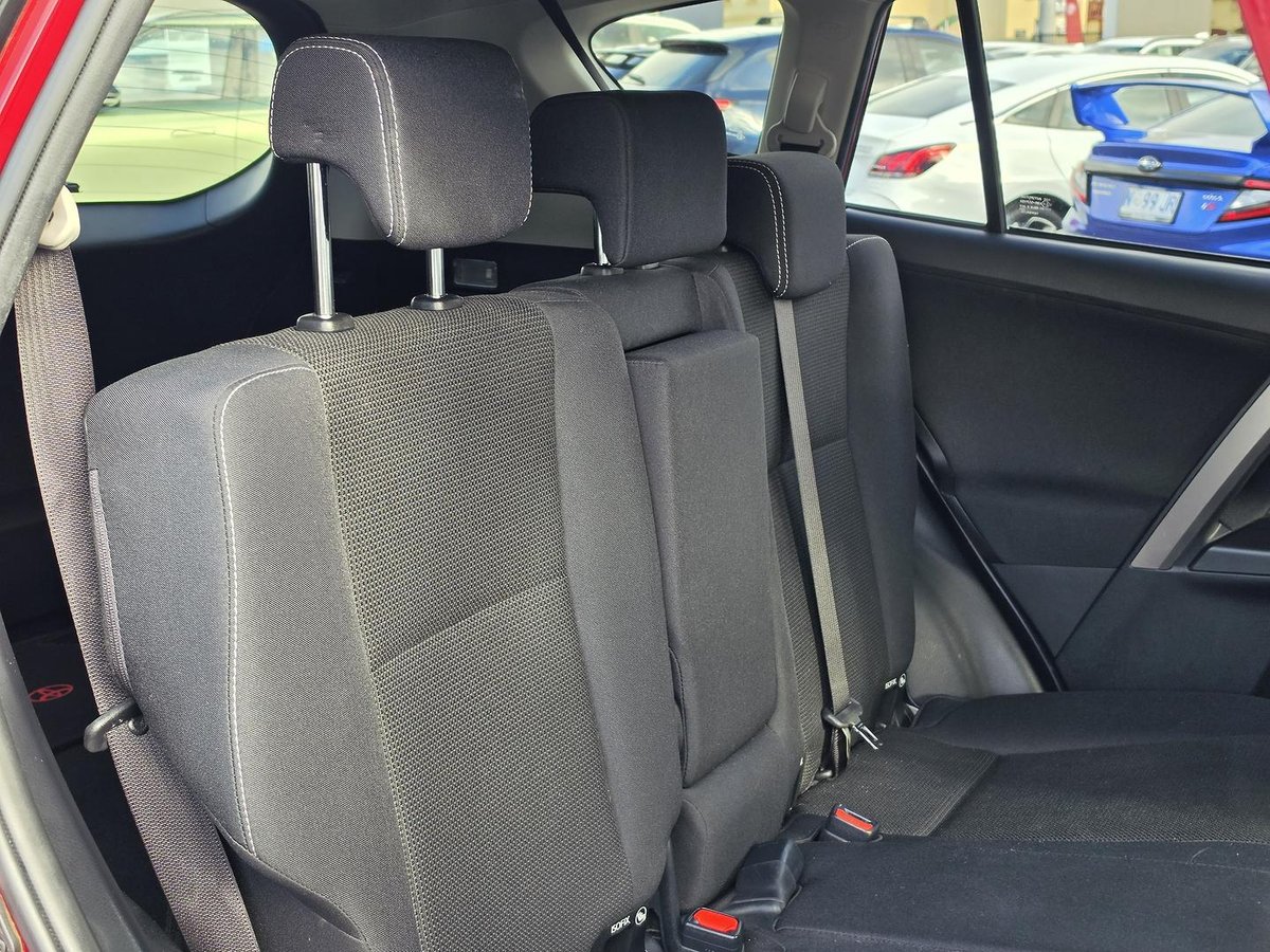 2018 Toyota RAV4 GXL ASA44R AWD image 15