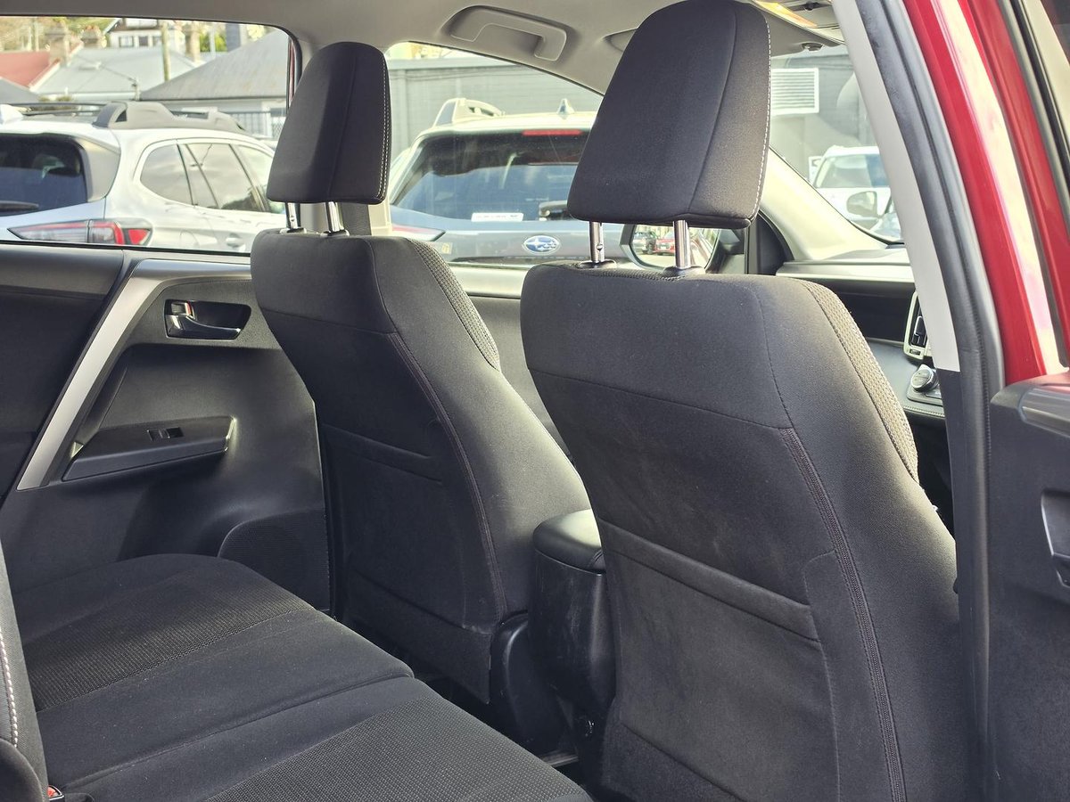 2018 Toyota RAV4 GXL ASA44R AWD image 14