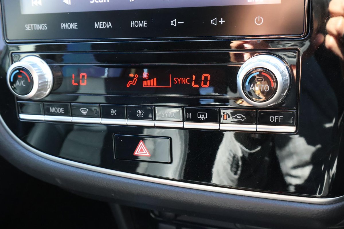2019 Mitsubishi Outlander LS ZL MY20 image 18