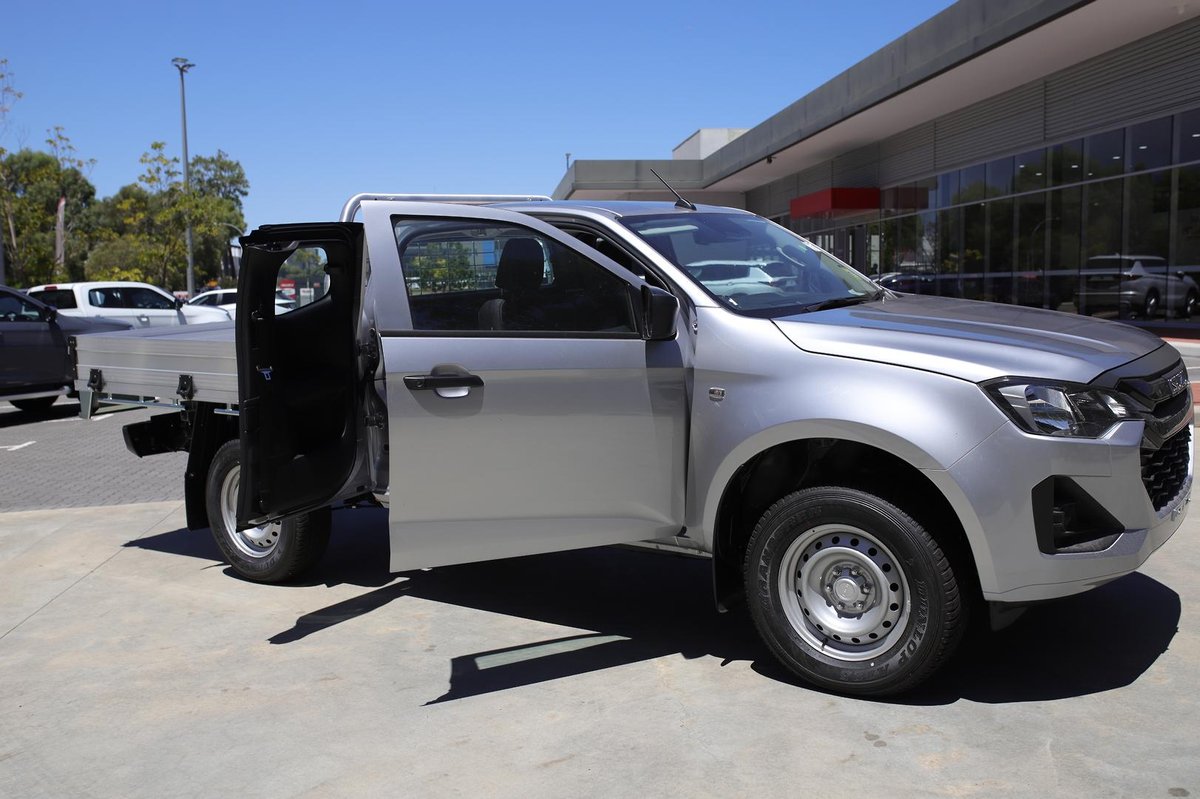 2025 Isuzu D-MAX SX MY25.5 4X4 Dual Range image 17
