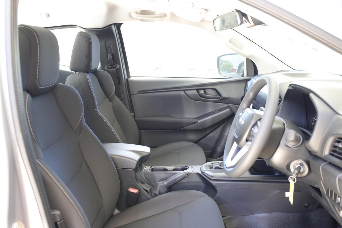 2025 Isuzu D-MAX SX MY25.5 4X4 Dual Range image 18