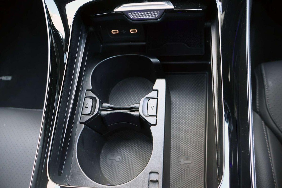 2025 Mercedes-Benz C-Class C350 e W206 image 23