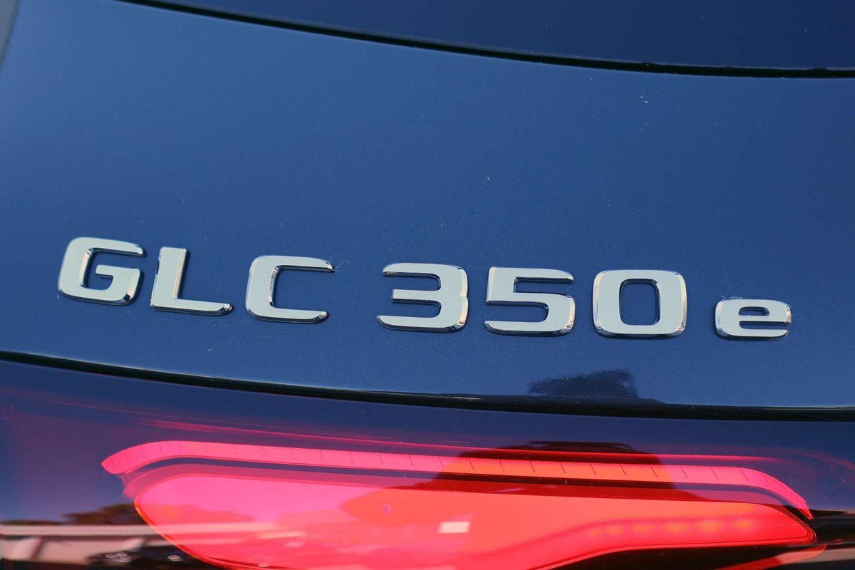 2026 Mercedes-Benz GLC-Class GLC350 e X254 Four Wheel Drive image 15